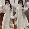 Pelliccia sintetica da donna 2023 Inverno Donna Vintage Cappotti di lana stile cinese Lady Elegante doppio petto Cappotto lungo colletto bianco femminile A-line 231110