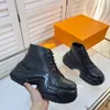 Botas de diseñador Bota para mujer Primavera Otoño Zapato Moda Zapatos altos Zapatos de cuero Letra inferior gruesa Entrenadores Plataforma Mujer Cordones Zapatillas de deporte cortas Tamaño 35-41 Con caja