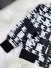 Nieuwe designer trainingspakken voor kinderen Herfst baby driedelig maat 100-150 jas met ritssluiting, elastische taille broek en ronde hals hoodie nov10
