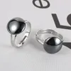 Anillos de racimo Hombres Mujeres Anillo de dedo de hematita negro natural Piedra de gema redonda Cuidado de la salud Curación Cobre Abierto Joyería de articulación ajustable 12 mm