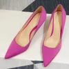 Klänningskor Office Lady Pointed Toe Red Yellow Green Bridal Wedding Silk Satin Thin High Heels Stiletto Bride 8cm Pump O008 231110