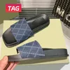 Nouveau Designer Sqaure-toe Slides femmes sandales hommes Pantoufles denim ivoire beige ébène Nude beige ébène toile noir blanc cuir gaufré Chaussures de plage d'été de luxe