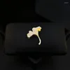 Broschen Original Shiny Ginkgo Leaf Kleine Brosche High-End Exquisite Pin Corsage Kleidung Zubehör Frauen Ausschnitt Strass Schmuck