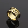 2023 العلامة التجارية أزياء Crystal Coupe Ring للنساء الأزواج الفاخرة سحر Diamond Ring 18K Gold Titanium Steel Designer Jewelry