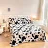 Conjuntos de cama Leite Veludo Conjunto de Cama Preto Branco Vaca Leopardo Padrão Duveta Capa Roupa de Cama Fronha Inverno Quente Macio Flanela Conjunto de Folhas 231110