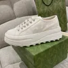 Tennis 1977 Canvas Casual Shoes Buxurys Designer Womens But Włochy Zielone i czerwony pasek internetowy gumowa podeszwa do rozciągnięcia bawełny niska platforma Top Mens Woman Sneaker 003