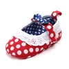 Första vandrare bomullstyg Baby Girl Shoes Born Lace Bow Knot Elastic Band Grunt Spädbarn Mjuk anti-slip Prewalker 0-18m 1