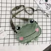 Torby wieczorowe Fur Zabawne małe torbę kobiety Cartoon Frog Messenger Bag Plush Doll Student Cute Girl Surbage 230410