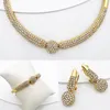 Kolczyki naszyjnik Dubai Złota Zestaw biżuterii w stylu Vintage okrągły urok Naszyjnik Bransoletka Pierścień kolczyka na wesele panny młodej Zestawy biżuterii 230410