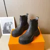 Najwyższej jakości luksusowe projektanci Chelsea Buty turystyczne Grube Buty Desert Bots Women's Mountain Wear Buty Botki Martens Motorcycle Botts