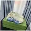 Sneakers Rhyton Scarpe firmate Sneakers multicolor Scarpe da ginnastica beige da uomo Chaussures vintage di lusso Scarpe casual da donna in pelle Sneaker con scatola taglia 35-45 topAAAA