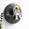 Decorative Objects Figurines Nordic Wall ation Astronaut Resin Shelves Home 3D For Living Room Bedroom Hanging 230411