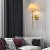 Lampada da parete Le specifiche sono le seguenti Lampadine incluse: Nessuna sorgente luminosa Stile LED Caratteristiche semplici e moderne Electropl