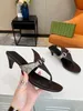 Designer sapatos tanga sandália moda mulheres de salto alto pitada chinelos luxo pele de bezerro em couro de alta qualidade sexy horsebit sandália tamanho 35-41