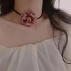 Choker moda róża naszyjnik z kwiatem liny Łańcuchowy materiał materiał idealny prezent dla modnych damskich dziewcząt nastolatek