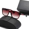 Lunettes de soleil roses Designer Femme Mens Cadre noir brillant Fleur carrée Lunettes de réalité polarisées Full Rim Fashion Beach Femmes Lunettes gafas verre