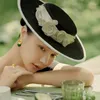 Berretti Lady Chic Cappello Fedora Stile britannico Rosa Cappello formale Cappello da donna Fascinators floreali Portapillole in lino