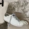 Designer män kvinnor skor lyxiga Italien plattform sneakers gyllene vitt silver svart läder klassiker klassisk smutsig stil arder sporttränare skateboard skor