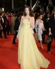 2024 Luxury Yellow Prom Dress paljetter Pärlor Spaghetti Rems ärmlös A-Line High-End Evening Evening Formal Party Gowns Celebrity Wear Robe de Soiree