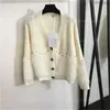 Designer Women Sweater Khaki a V-Neck Knitting Cardigan Coat Temperamento a maniche lunghe Maglie da maglieria Autunno Giacca da donna