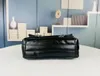 Classic chain shoulder bag fashion retail leather ladies clutch bag female portable flip designer