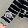 Frauen Pullover Herbst Süße Schwarz Floral Jacquard Streifen Muster Pullover Frauen Oansatz Langarm Nette Gestrickte Pullover