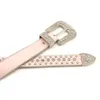 ピンクの新しいトレンドウエスタンラグジュアリークリスタルラインストーンベルトフルダイヤモンドリベットアロイフラワーバックルベルトが挿入されています