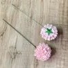 Simulation de fleur de boule brodée de 7 cm en PE avec poteau, magasin d'arrangement floral, célèbre l'événement de mariage, aménagement sur place et production créative d'art floral fait à la main