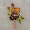 Broszki Mitto modne biżuterii i akcesoria z wysokiej klasy w kolorze Emalii Butterfly Fairy Shell Vintage Pin Kobiety Ubierz broszka