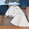Yeni Kız Trailsits Designer Çocuk Beyzbol Takım Sonbahar Bebek Partisi Boyutu 110-160 Tek Göğüslü Ceket ve Etek HP