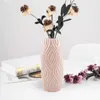Vases 2022 Multiple PE Vase Flower Imitazione Ceramica Vaso di fiori in plastica Cesto di fiori Stile nordico Vasi moderni Decorazione Home Decor P230411