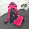 Kadınlar İki Parçalı Pantolon Y2K Pembe Marka Velvet Trailsuit Velours Sıradan Spor Seti Kadınlar Bahar 2023 Moda SPLICE HOODIE Sweatshirt 2 Parça Set J231111