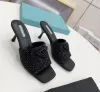 2023 Frühjahr Neue Kristall-Diamant-Hausschuhe, ikonischer quadratischer Kopf, hochhackige Damenschuhe, Designer-Frauen, sexy Perlen-Strass-Strandsandalen, Größe 35–40