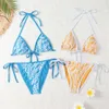 Nuovo costume da bagno bikini diviso con triangolo con lacci e lettera