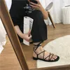 Сандалии Roman Sandals Женская летняя модная квартира Open Toe Cross Teal Shouse Случайное элегантное платье кружево пляжные сандалии гладиаторы 230410