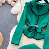 Abito a due pezzi Abiti Autunno Ufficio Blazer da donna Abiti Nuovo Colletto dentellato verde di alta qualità Cappotto monopetto con gonna midi a pieghe 2024