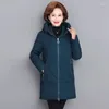 여자 트렌치 코트 후드가 달린 두꺼운 다운 재킷 여성 2023 중년 어머니면 겨울 코트 할머니는 대형 크기 긴 파카 여성을 착용합니다.