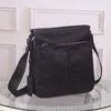 Clásicos hombre bolsos crossbody diseñadores bolsos conveniente para llevar al aire libre hombros masculinos bolso lujos mujeres moda y ocio hombro