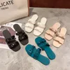 Sandali Summer Casual Style Jelly Shoe Flats Rivet Slifors Fashi
