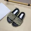 Designer Kvinnor tofflor Camellia Mules Candy Color Sandaler Sticked Brodered Comfort Slipper Letter Talllare Summer Beach Flip Flops