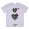 CDG Fashion Mens Play Thirt Designer Red Heart Comme Casual Women Shirts des Badge Garcons High Quanlity Tshirts Cotton ricamo con cappuccio