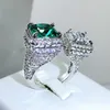 Cluster Rings Creative Square Green Gem Обручальное кольцо Открытие Полное инкрустированное изысканное и роскошное серебряное ювелирное изделия 925 925