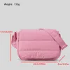 Ny nylon tyg liten fyrkantig väska, kvinnlig nischdesign, bomullsklämma bred axelrem, crossbody väska, enkel och lätt vänd över handväskan
