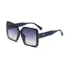 Designer óculos de sol letra de marca Cartelo de carimbo de gama ao ar livre SunVisor Square PC Farm Fashion Classic Luxury feminino UV400 Sunglasses