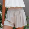 Shorts femininos Mulheres 2023 Casual Summer Ruffle elástico de cintura alta calça smocked simples simples requintado versátil em estoque