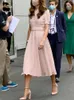 Princesse Kate concepteur de mode femmes été robe mi-longue élégante Gentlewoman fête décontracté bureau robe rose