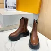 Designer-Stiefel, Stiefeletten aus Kalbsleder, klassische braune dicke Absätze, Winter-Martin-Outdoor-Reise-Knöchel