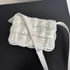 Designer Crossbody Bag 24,5 cm Luxury Messenger Bag 10a Mirror Quality Shoulder Bag Polerad kalvskinn läderflikväska med låda B16V