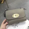 Borse da sera Borsa a tracolla a catena con design famoso marchio di lusso 100 Borsa a tracolla con patta in vera pelle di mucca per donna 231110