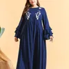 Etnische kleding groot formaat stijlvolle en waardige Arabische jurk geborduurd gegolfd wijd uitlopende lange mouw moslim casual abaya kalkoen kaftan